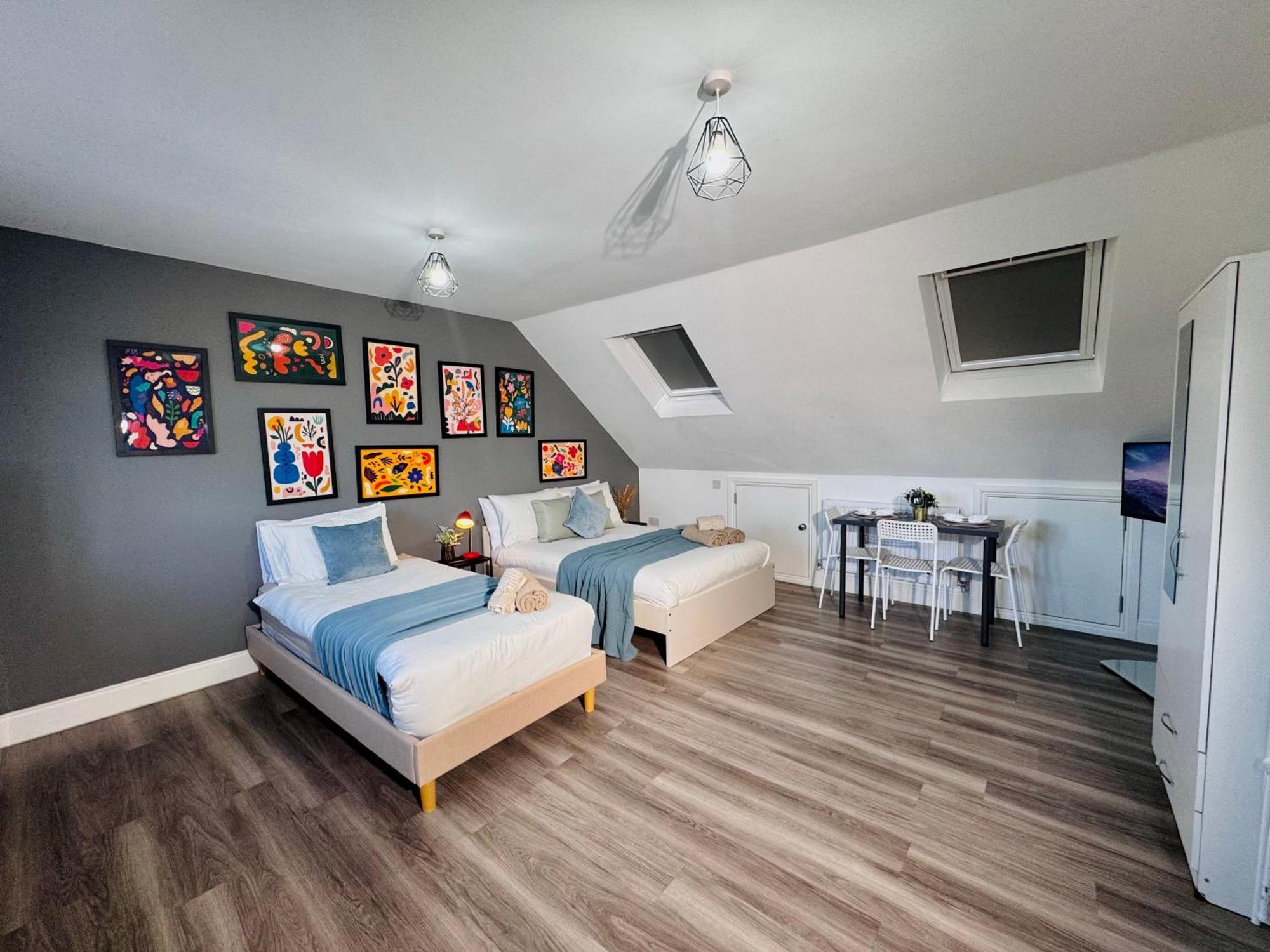 Bright Studio Loft 30Min To Central Лондон Екстериор снимка